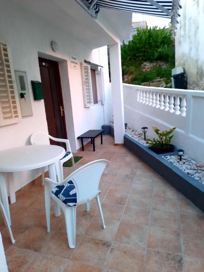 Apartmani Ana-Lora Лопар Экстерьер фото