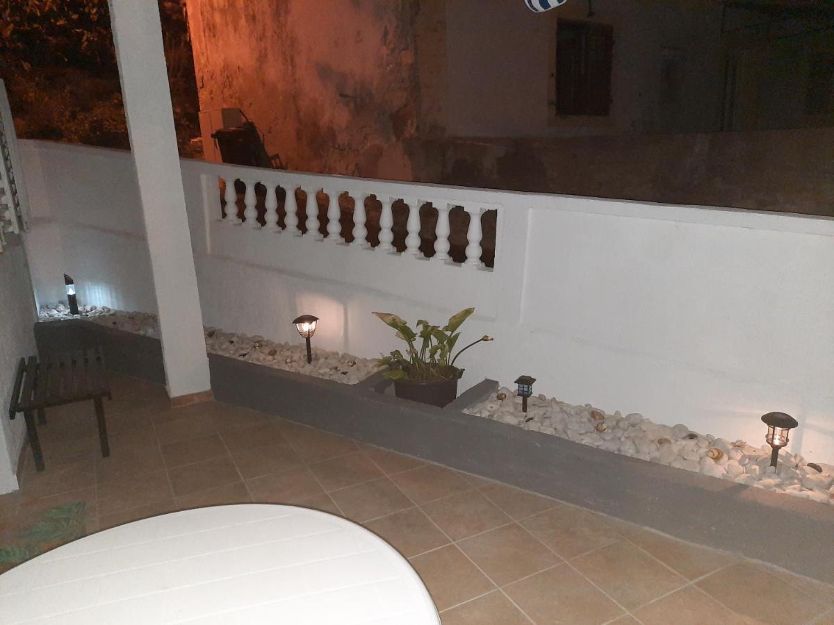 Apartmani Ana-Lora Лопар Экстерьер фото