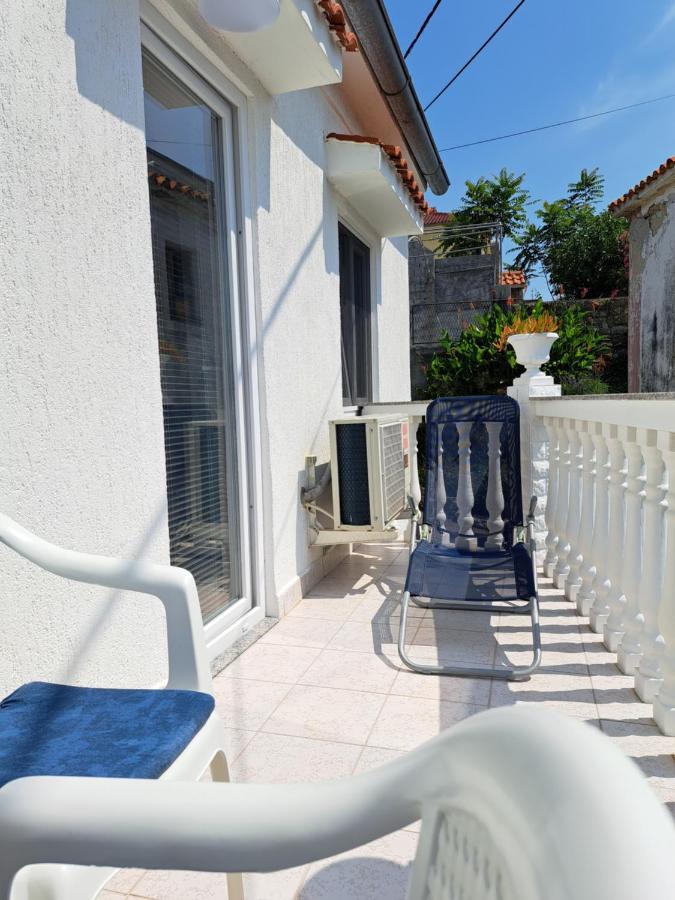 Apartmani Ana-Lora Лопар Экстерьер фото