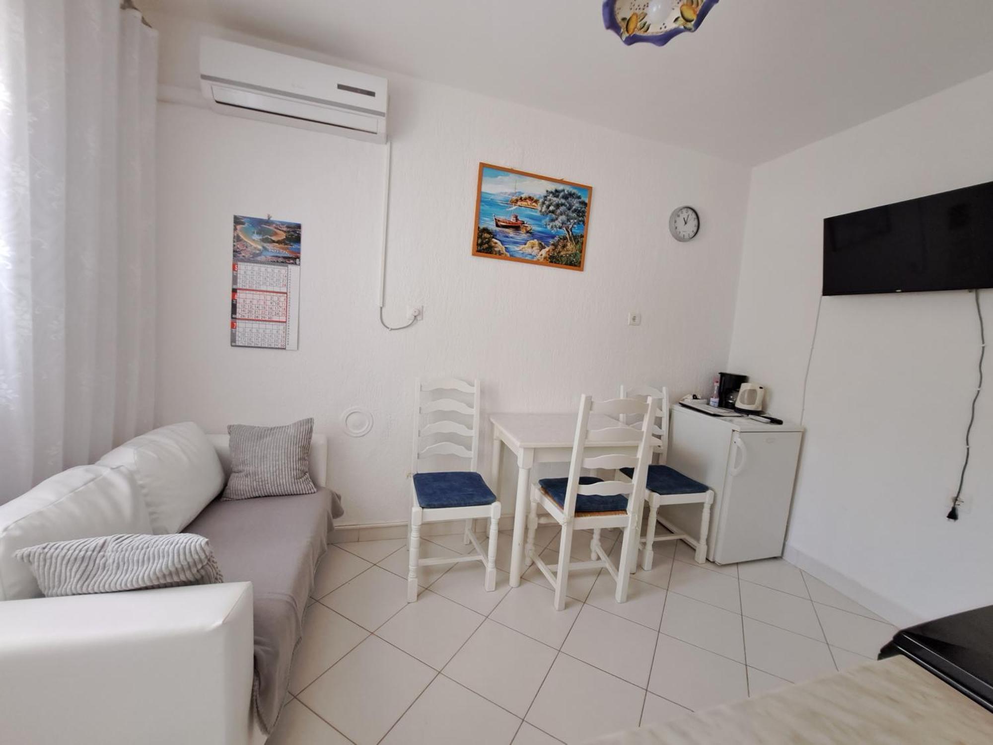 Apartmani Ana-Lora Лопар Экстерьер фото